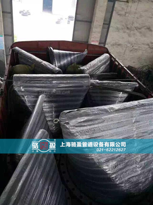 大批量法蘭式<a href=http://m.juanhong.cn/ target=_blank class=infotextkey><a href=http://m.juanhong.cn target=_blank class=infotextkey>鴨嘴閥</a></a>發(fā)貨現(xiàn)場(chǎng)
